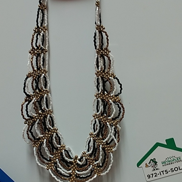 LADIES NECKLACE - Picture 2 of 2